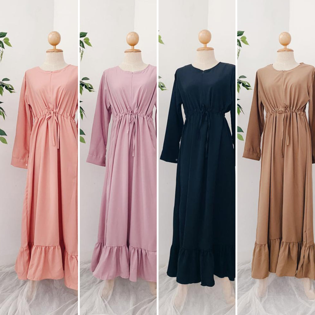 Namirah Maxi Dress – Modest Elegance with Flowy Comfort
by Samiha Apparels