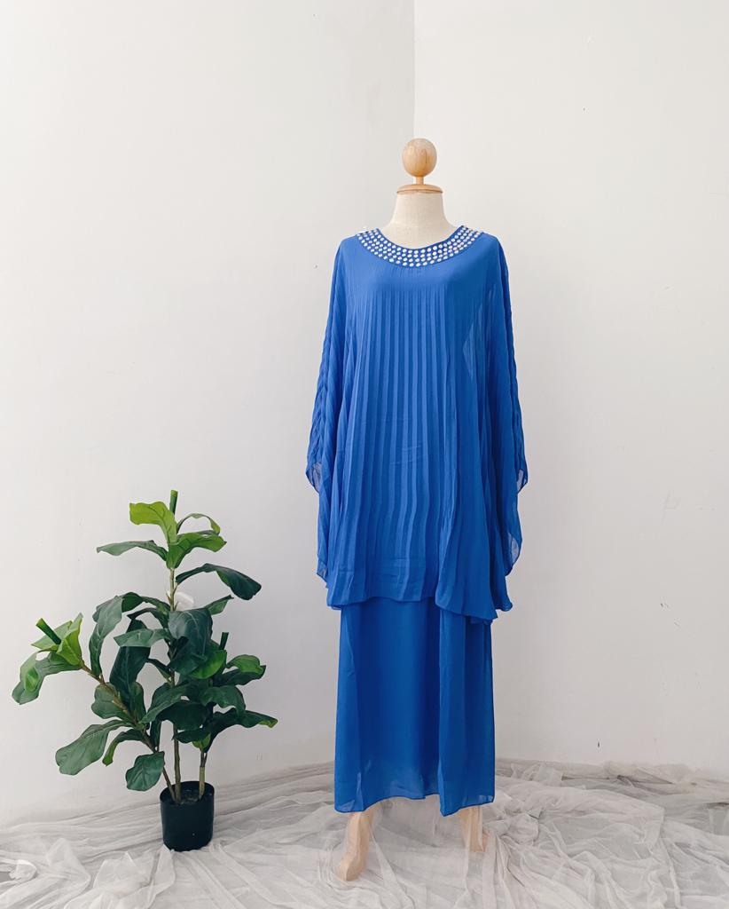 One Set Pleated Batwing Dress